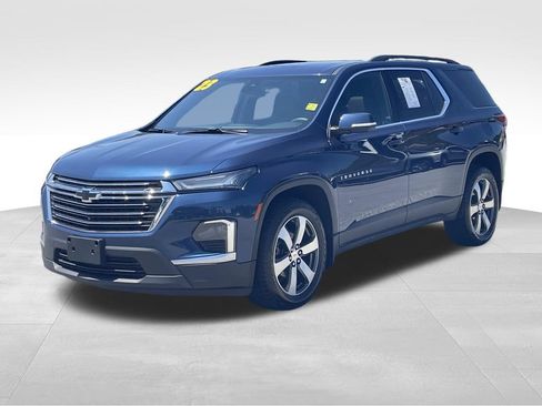 Used 2023 Chevrolet Traverse LT w/ LT Premium Package AWD/4WD image 8
