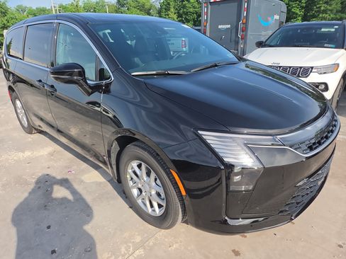 New 2027 Chrysler Pacifica Select FWD image 19