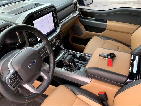 Used 2023 Ford F150 Lariat w/ Trailer Tow Package image 15