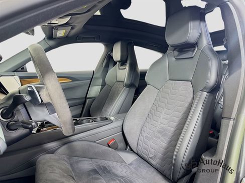 Used 2022 Audi e-tron GT Premium Plus image 11