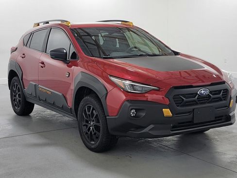 Used 2024 Subaru Crosstrek 2.5i Wilderness image 2