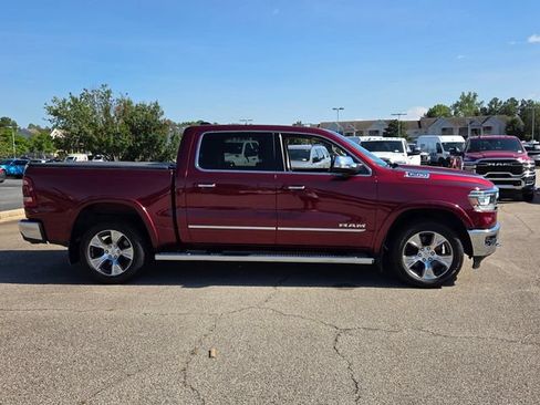 Used 2022 RAM 1500 Laramie AWD/4WD image 14