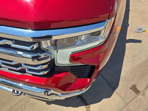 Used 2024 Chevrolet Silverado 1500 LTZ w/ LTZ Convenience Package II AWD/4WD image 32