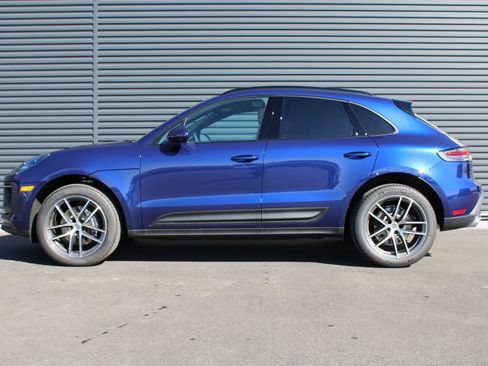New 2026 Porsche Macan image 2