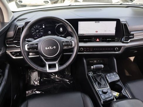 Used 2023 Kia Sportage SX image 15