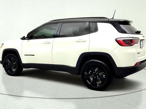 Used 2019 Jeep Compass Latitude AWD/4WD image 7