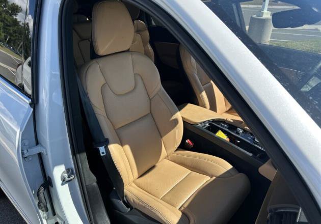 Used 2024 Volvo XC90 B6 Ultimate w/ Lounge Package AWD/4WD image 6