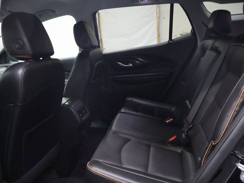 Used 2023 GMC Terrain AT4 image 15