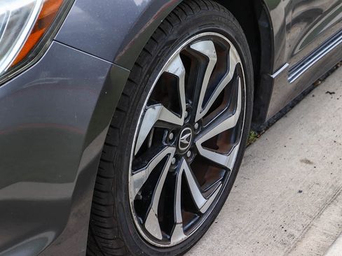 Used 2018 Acura ILX w/ Special Edition Package FWD image 4