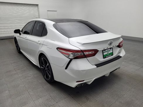 Used 2018 Toyota Camry XSE image 5