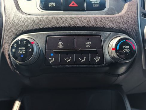 Used 2012 Hyundai Tucson GLS FWD image 14