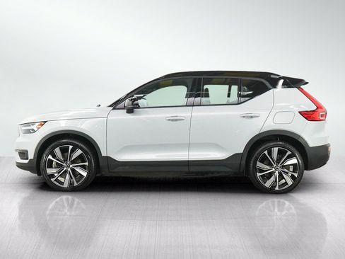 Used 2021 Volvo XC40 P8 Recharge w/ Advanced Package AWD/4WD image 2