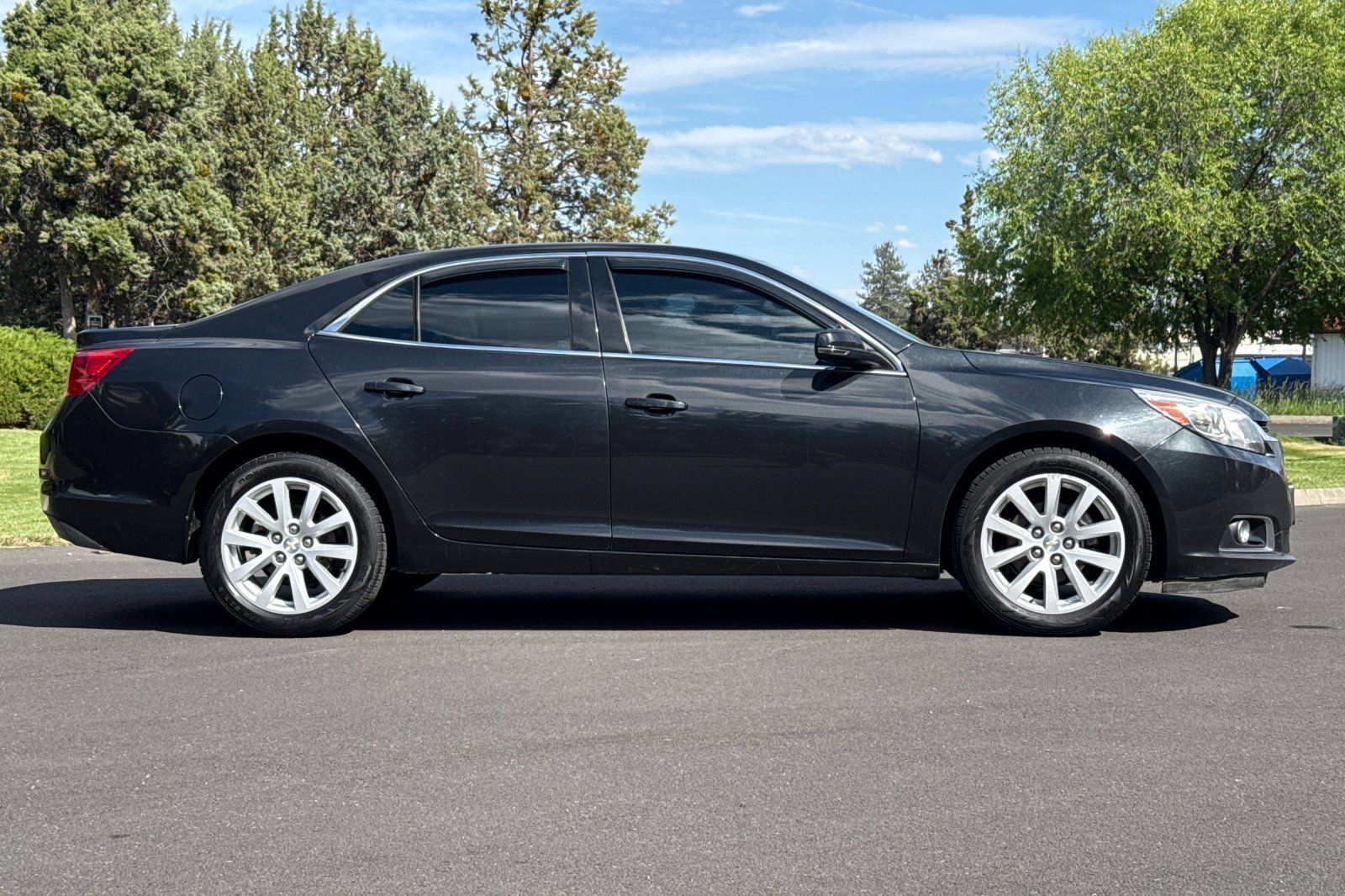 Used 2014 Chevrolet Malibu LT FWD image 3