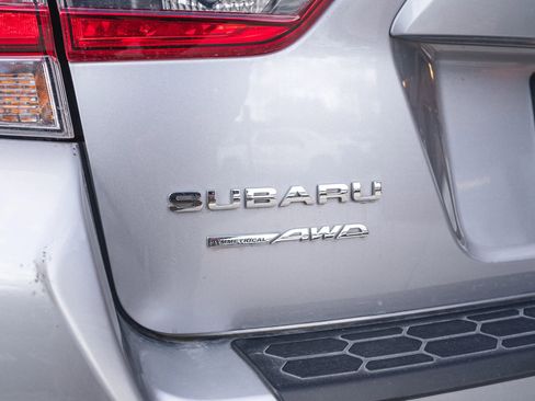 Used 2022 Subaru Crosstrek 2.5i Limited image 9