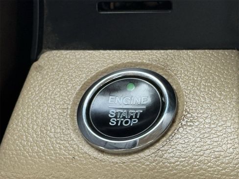 Certified 2020 Ford F150 Lariat image 22