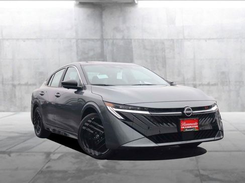 New 2026 Nissan Sentra SR w/ SR Premium Package image 2