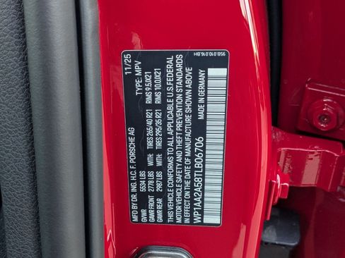 New 2026 Porsche Macan image 30