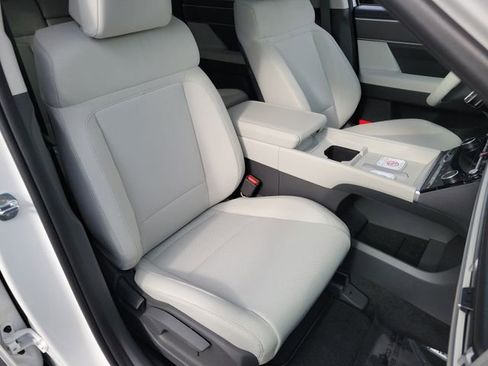 New 2026 Hyundai Santa Fe SE FWD image 17