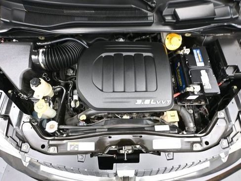 Used 2016 Dodge Grand Caravan SXT FWD image 44
