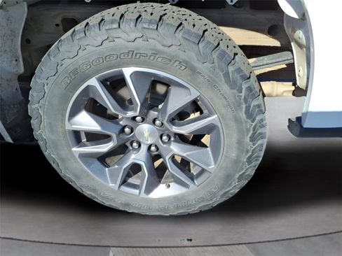 Used 2020 Chevrolet Silverado 1500 LT w/ All-Star Edition image 12