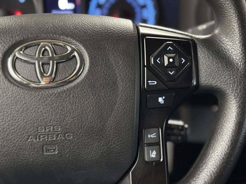 Used 2022 Toyota Tacoma SR AWD/4WD image 29