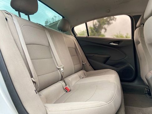 Used 2017 Chevrolet Cruze LS FWD image 24