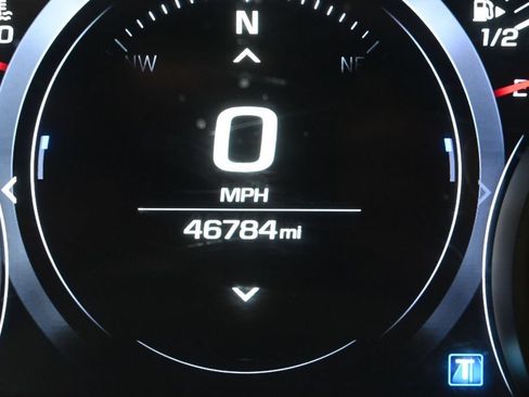 Used 2019 Chevrolet Camaro SS RWD image 27