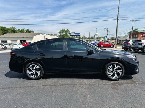 Used 2023 Subaru Legacy Premium AWD/4WD image 9