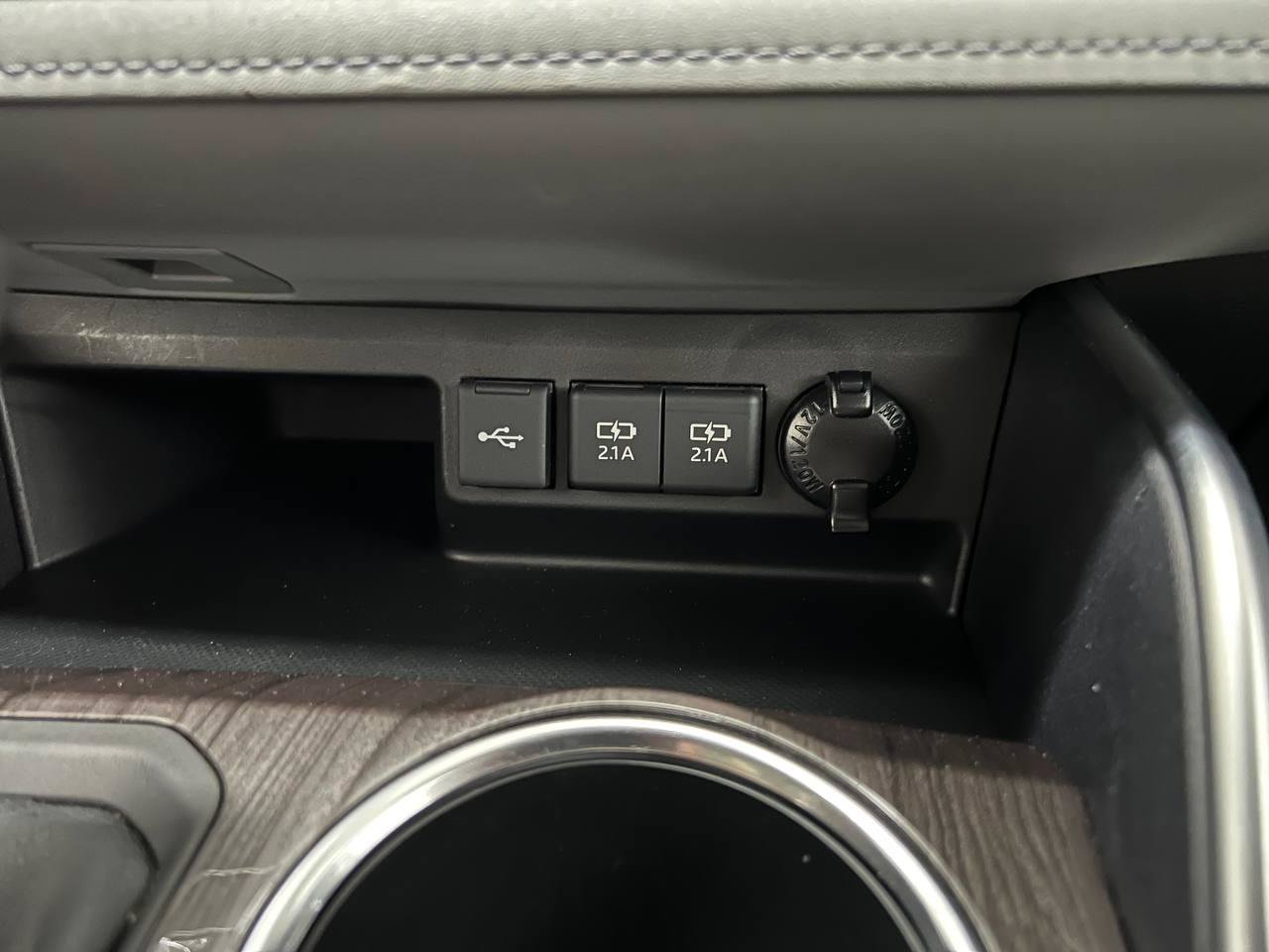 Used 2021 Toyota Highlander Limited AWD/4WD image 29
