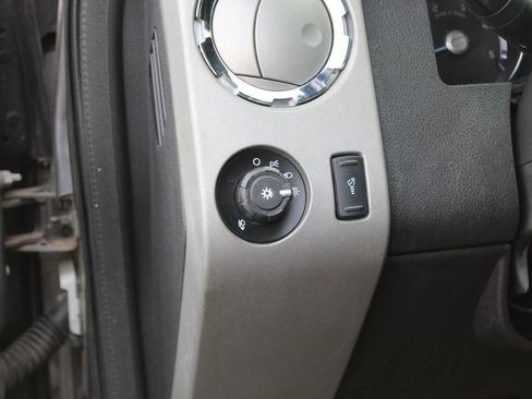 Used 2013 Ford F350 Lariat w/ Lariat Interior Pkg image 24