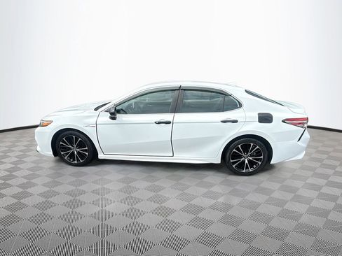 Used 2019 Toyota Camry SE image 9