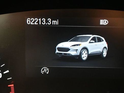 Used 2020 Ford Escape SEL image 12