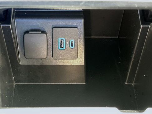 Used 2022 Ford Explorer ST w/ Equipment Group 401A image 20