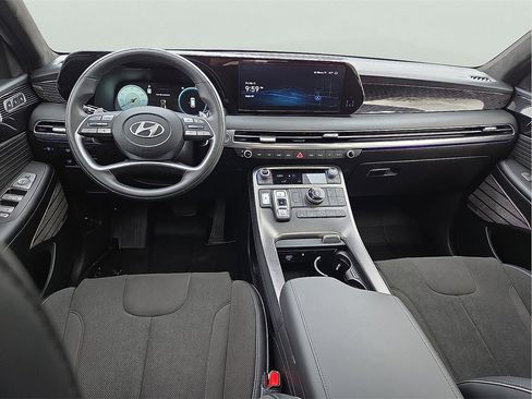 Used 2025 Hyundai Palisade Calligraphy image 11