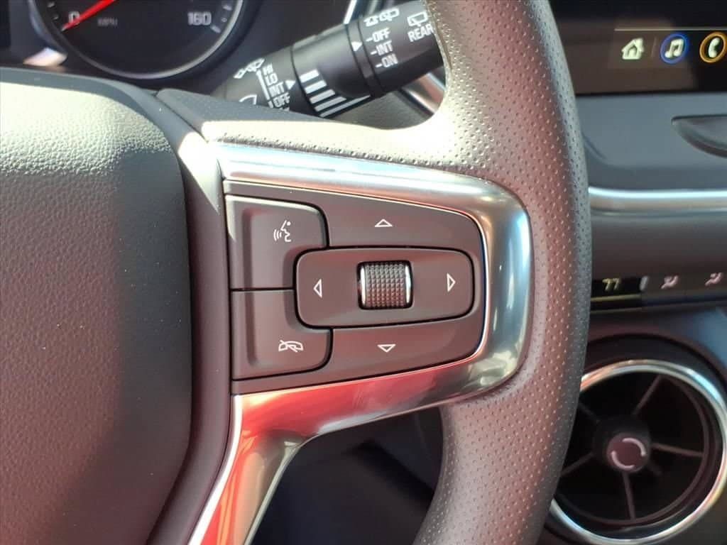 New 2025 Chevrolet Blazer LT AWD/4WD image 18