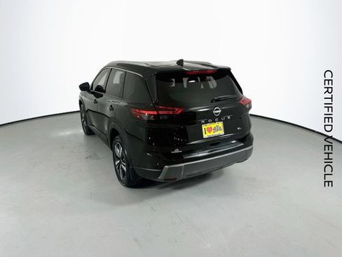 Certified 2024 Nissan Rogue SL w/ SL Premium Package FWD image 7