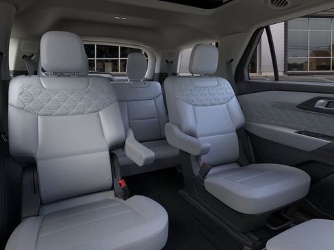 New 2026 Ford Explorer Platinum w/ LUX Leather Package image 11