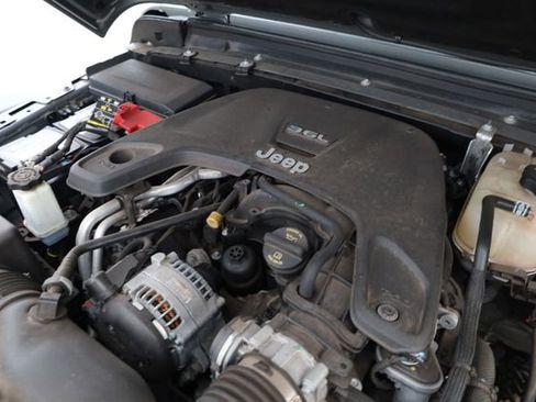 Used 2020 Jeep Gladiator Rubicon image 9