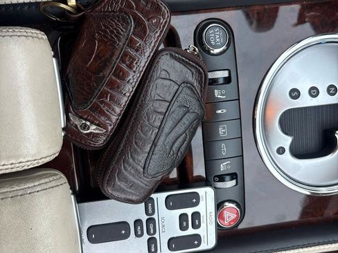Used 2009 Bentley Flying Spur Flying Spur AWD/4WD image 13