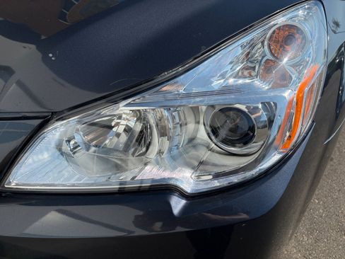 Used 2014 Subaru Outback 2.5i Limited AWD/4WD image 9