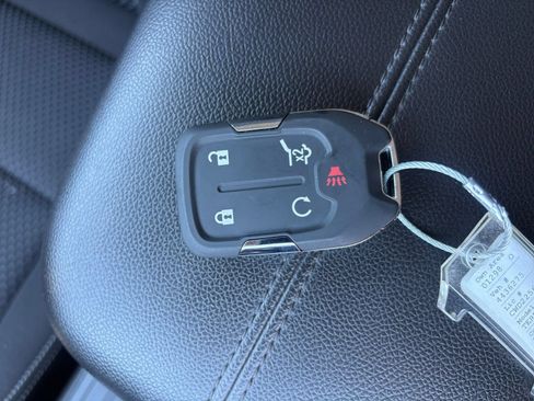 Used 2024 GMC Terrain SLE FWD image 22