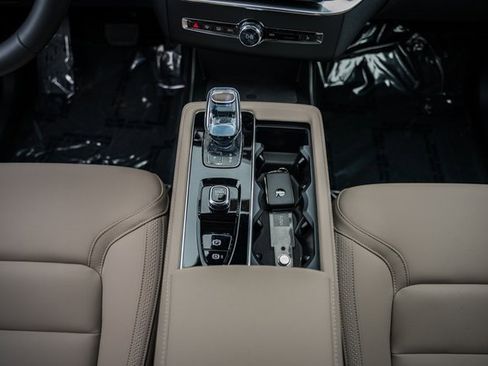 New 2026 Volvo XC90 B6 Plus image 26