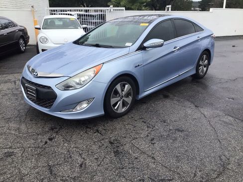 Used 2012 Hyundai Sonata Hybrid w/ Ultimate Pkg image 2