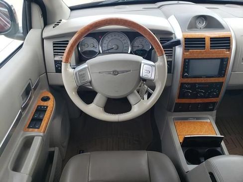 Used 2008 Chrysler Aspen Limited w/ Popular Equipment Group AWD/4WD image 17