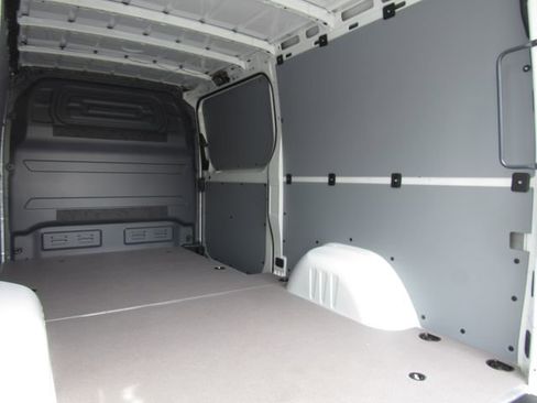 Certified 2025 Mercedes-Benz Sprinter 2500 image 23