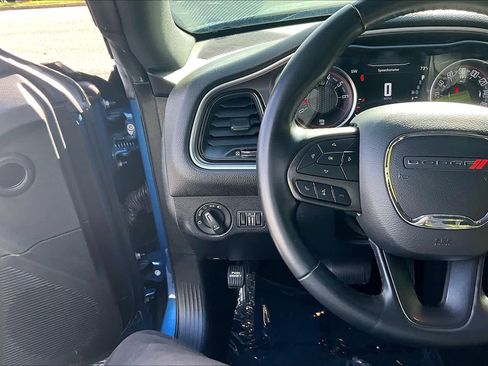 Used 2020 Dodge Challenger SXT w/ Driver Convenience Group RWD image 22