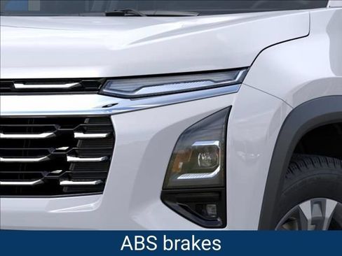 New 2026 Chevrolet Equinox LT w/ Safety and Technology Package FWD image 11