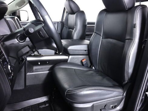 Used 2018 RAM 1500 Sport image 31