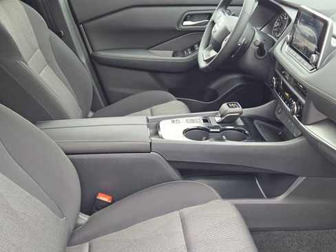 New 2026 Nissan Rogue SV FWD image 6