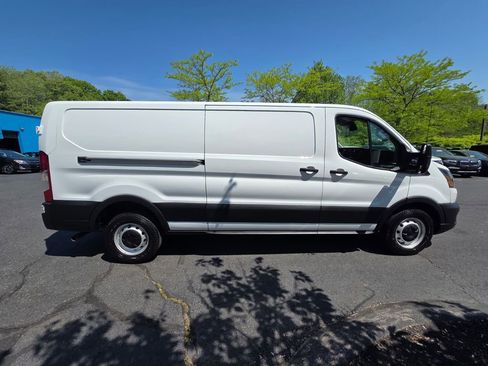 Used 2021 Ford Transit 250 Low Roof RWD image 4
